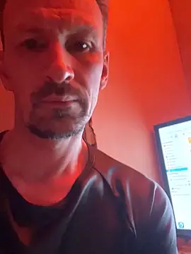 Snapshot of Jottard chatting on 04.06.26 Jottard online show from 04.06.26