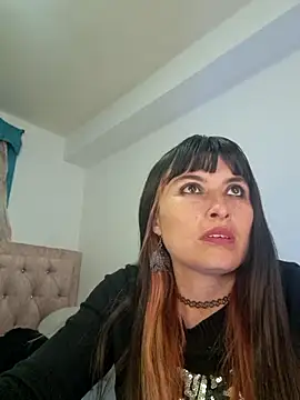 Snapshot of Alexandrasaenz chatting on 03.27.26 Alexandrasaenz online show from 03.27.26