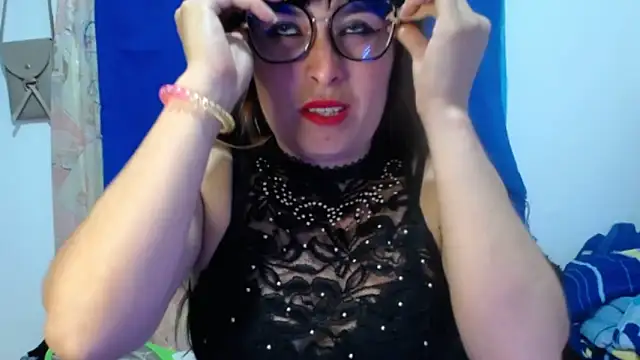 Snapshot of Alexandrasaenz chatting on 04.29.26 Alexandrasaenz online show from 04.29.26