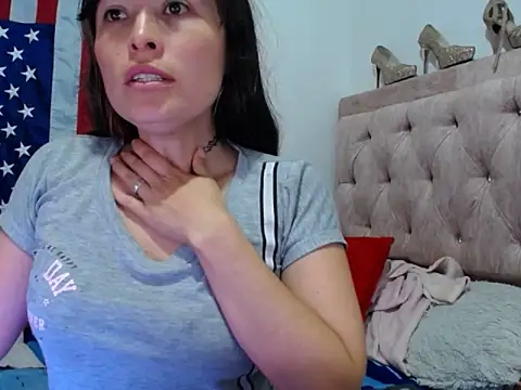 Snapshot of Alexandrasaenz chatting on 06.12.26 Alexandrasaenz online show from 06.12.26