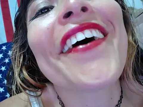 Snapshot of Alexandrasaenz chatting on 06.27.26 Alexandrasaenz online show from 06.27.26