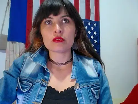 Snapshot of Alexandrasaenz chatting on 06.30.26 Alexandrasaenz online show from 06.30.26