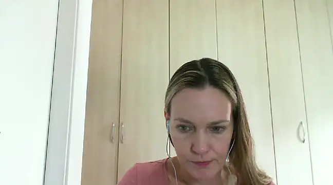 Snapshot of Annylove1 chatting on 01.23.25 Annylove1 online show from 01.23.25