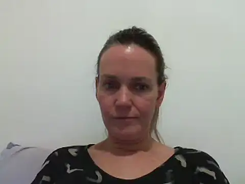 Snapshot of Annylove1 chatting on 02.24.25 Annylove1 online show from 02.24.25