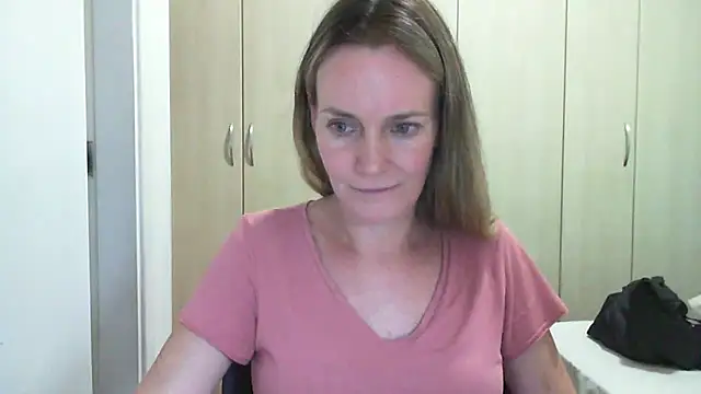 Snapshot of Annylove1 chatting on 03.04.25 Annylove1 online show from 03.04.25