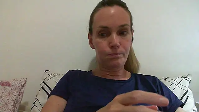 Snapshot of Annylove1 chatting on 03.15.25 Annylove1 online show from 03.15.25