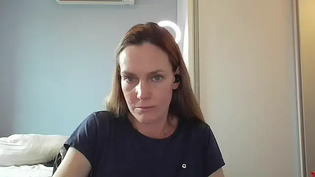 Annylove1 online show from 11.24.25