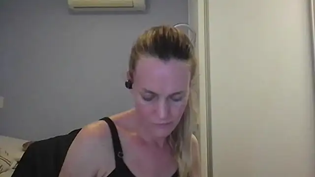 Annylove1 online show from 12.03.25