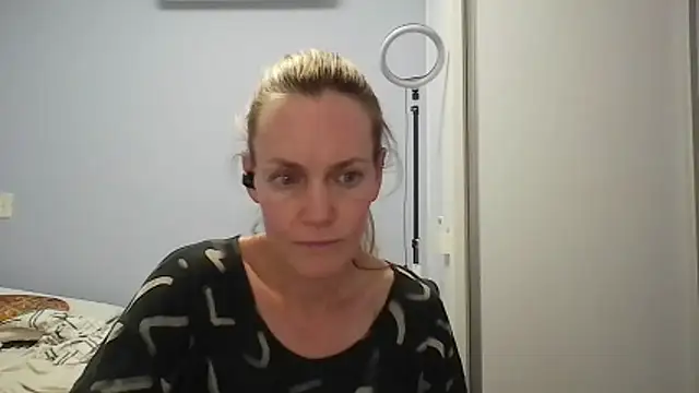 Snapshot of Annylove1 chatting on 02.13.26 Annylove1 online show from 02.13.26