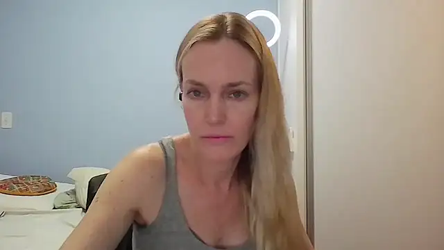 Snapshot of Annylove1 chatting on 02.26.26 Annylove1 online show from 02.26.26