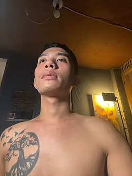 xlovercum online show from 01.08.26