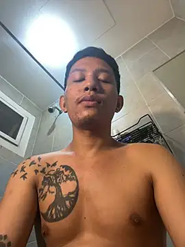 xlovercum online show from 02.12.26