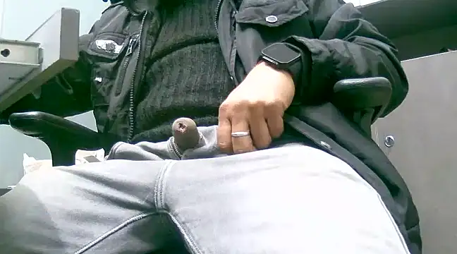 Snapshot of kavipanty chatting on 01.11.25 kavipanty online show from 01.11.25