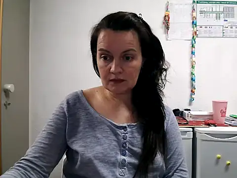 LoveNBloom online show from 02.19.25