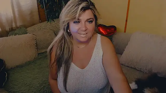 Snapshot of Malena_Mi chatting on 04.17.26 Malena Mi online show from 04.17.26