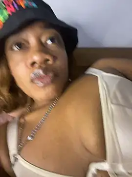  yisela  online show from 01.12.26