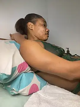  yisela  online show from 04.16.26