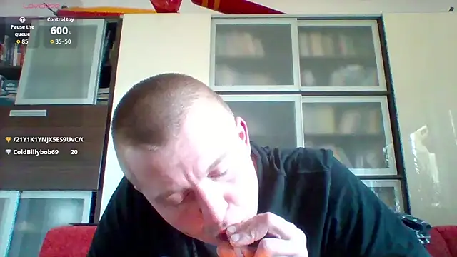 Matttthees online show from 11.18.25