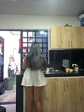 lady-rosse online show from 11.24.25