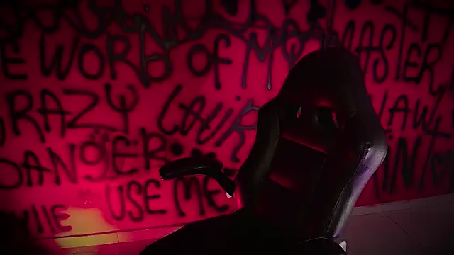 Laura takint online show from 02.13.25