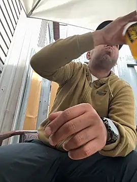 Snapshot of marhi32 chatting on 10.06.25 marhi32 online show from 10.06.25