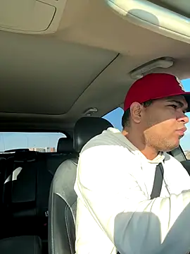 Snapshot of marhi32 chatting on 11.14.25 marhi32 online show from 11.14.25