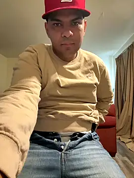 Snapshot of marhi32 chatting on 11.22.25 marhi32 online show from 11.22.25