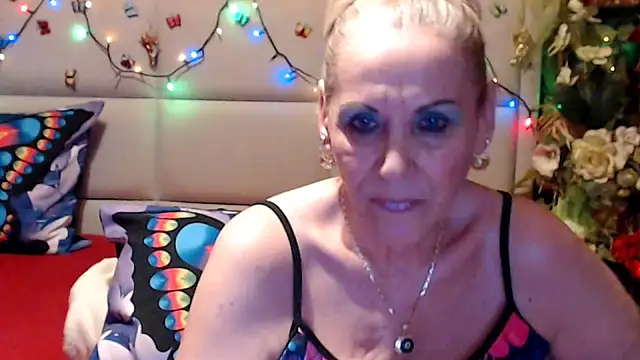 Snapshot of HappyWomanOn chatting on 07.03.26 HappyWomanOn online show from 07.03.26