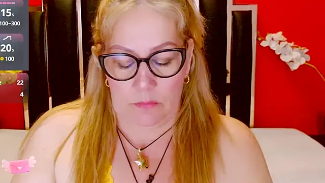 Nayla Garner online show from 02.02.25