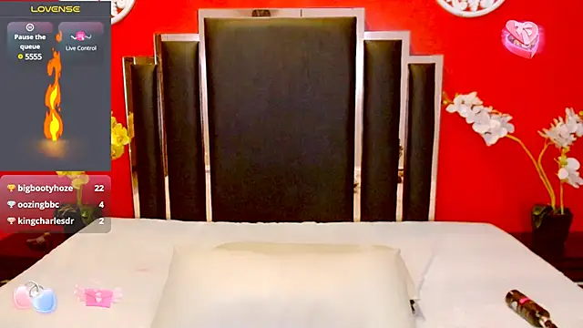 Nayla Garner online show from 02.02.25