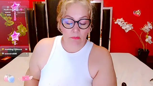 Nayla Garner online show from 02.04.25