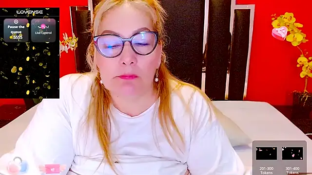 Nayla Garner online show from 03.13.25