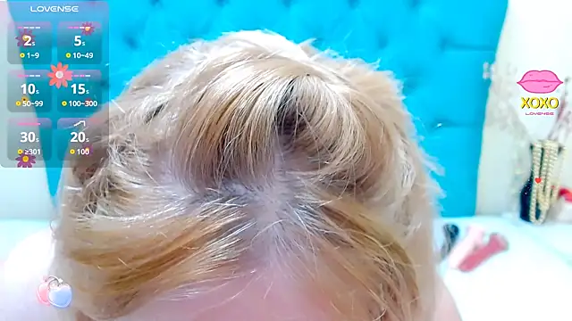 Nayla Garner online show from 09.15.25