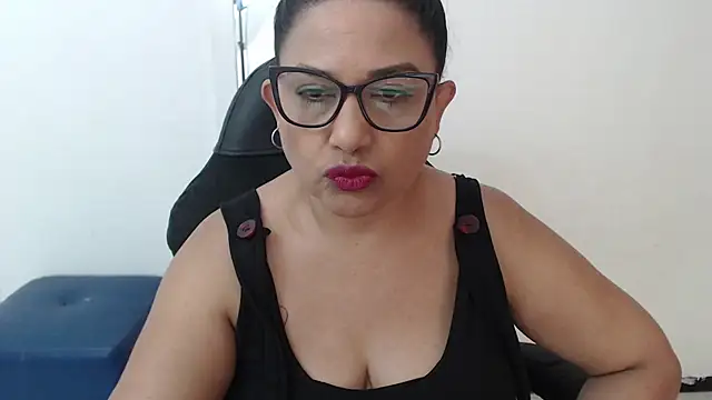 Katha Marck online show from 03.23.26