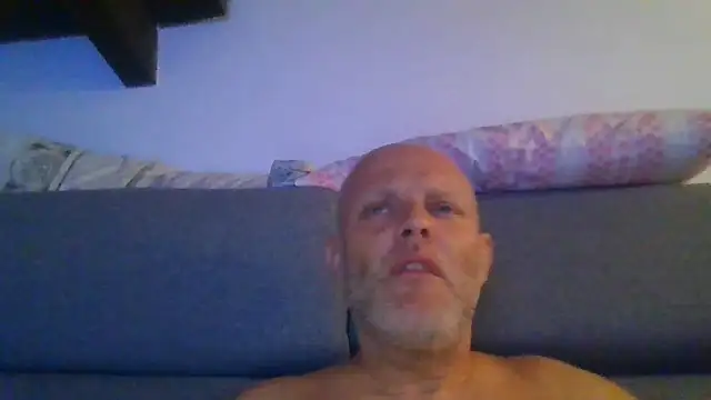 davigochi77bcn online show from 10.03.25