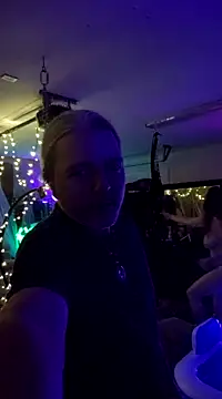 Hotredheadandtoungelasher online show from 01.07.25