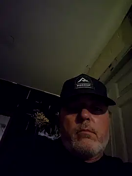 Hotredheadandtoungelasher online show from 04.27.26