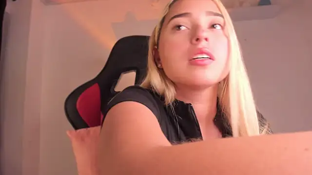 Irisweet  online show from 03.21.25