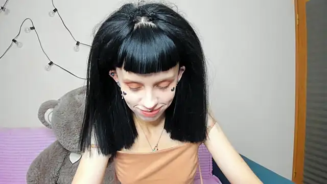 FlowerOfSin2001 online show from 09.13.25