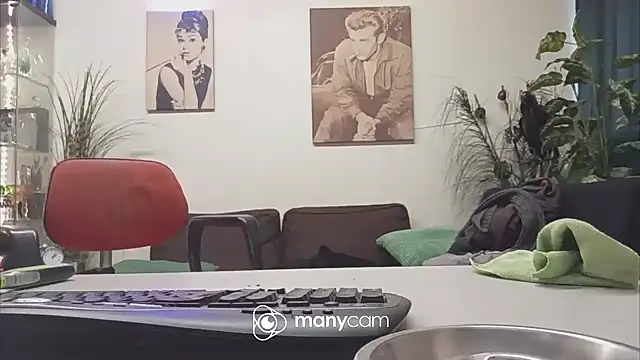 Snapshot of der_dino30 chatting on 02.07.25 der dino30 online show from 02.07.25