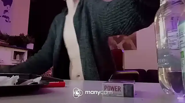 Snapshot of der_dino30 chatting on 03.22.25 der dino30 online show from 03.22.25