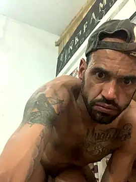 Snapshot of raphadoors19 chatting on 10.12.25 raphadoors19 online show from 10.12.25