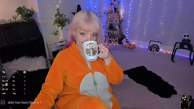 AliceW0lf online show from 01.09.25