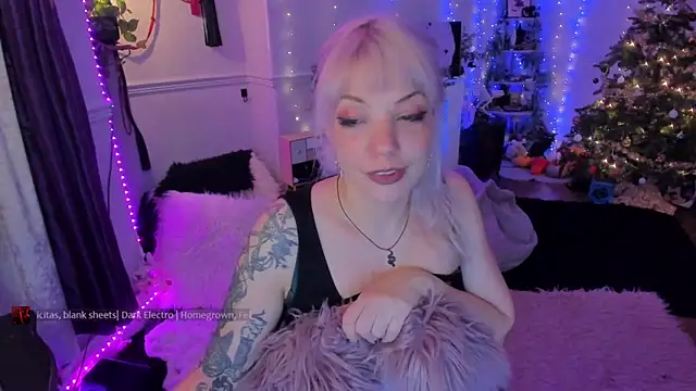 AliceW0lf online show from 01.12.26