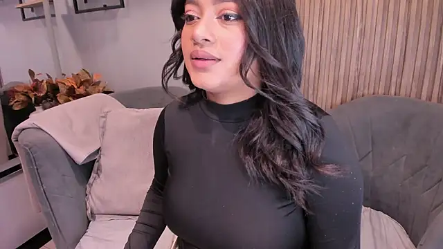 Sariitaa  online show from 11.15.25