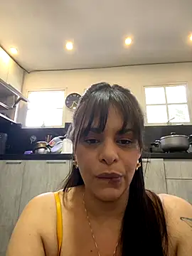 Kataliina online show from 09.08.25