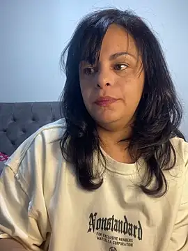 Snapshot of Kataliina chatting on 05.19.26 Kataliina online show from 05.19.26
