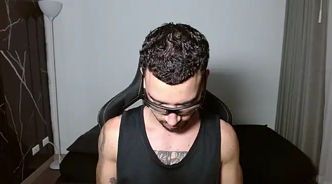 Snapshot of Dangerous-Men chatting on 02.12.25 Dangerous-Men online show from 02.12.25