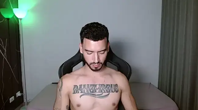 Snapshot of Dangerous-Men chatting on 02.13.25 Dangerous-Men online show from 02.13.25