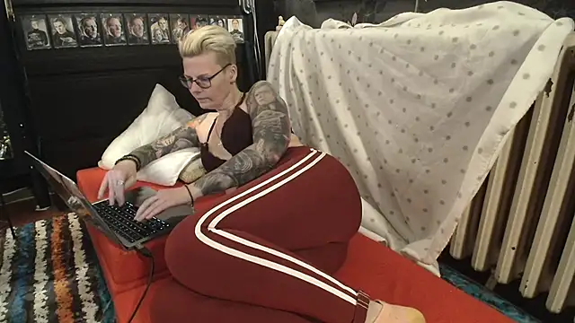 MaryG online show from 01.22.25